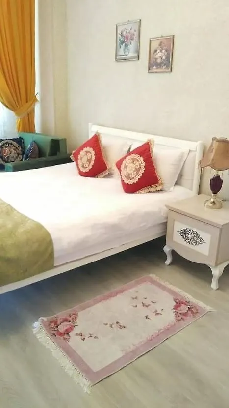 Live-Inn Central Studios In Modern Condo With Elevator, Garden & Airport Shuttle Baku Appartement
