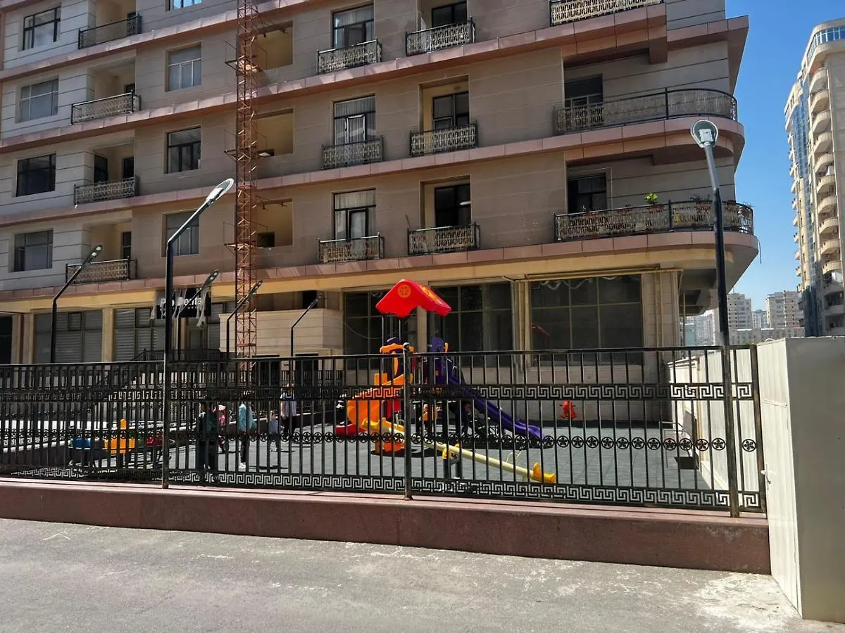 Live-Inn Central Studios In Modern Condo With Elevator, Garden & Airport Shuttle Baku