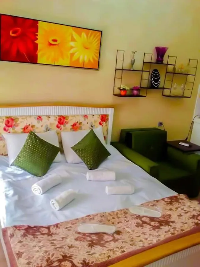 Live-Inn Central Studios In Modern Condo With Elevator, Garden & Airport Shuttle Baku 0*,  Azerbaïdjan
